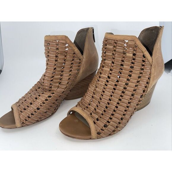 Donald Pliner Black Jacqi Woven Open Toe Booties Sz 8 - Picture 1 of 10